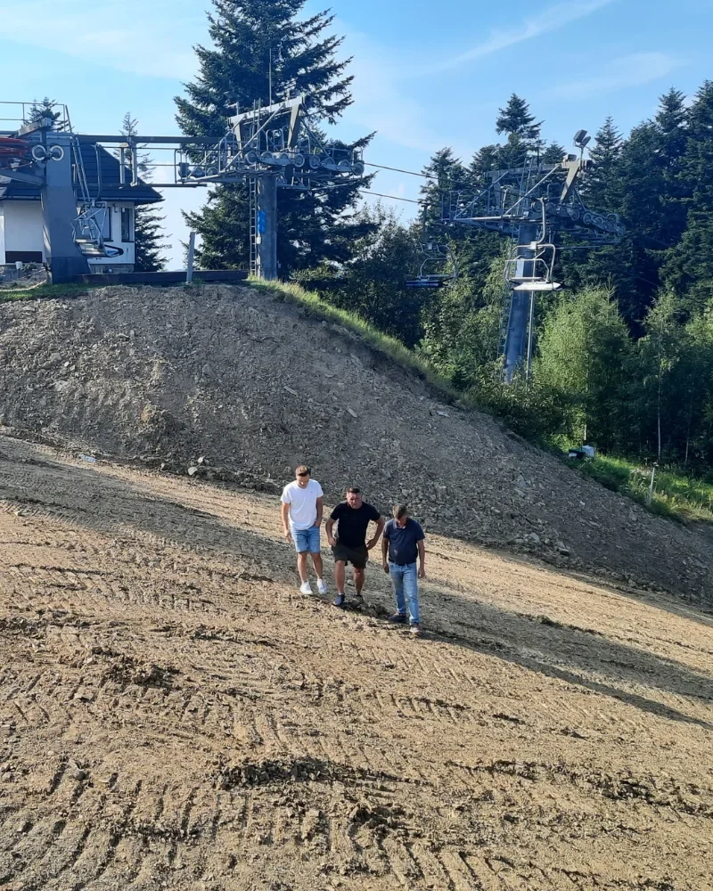 Geodezyjna obsługa prac projektowych przy modernizacji stoku w Myślenicach.